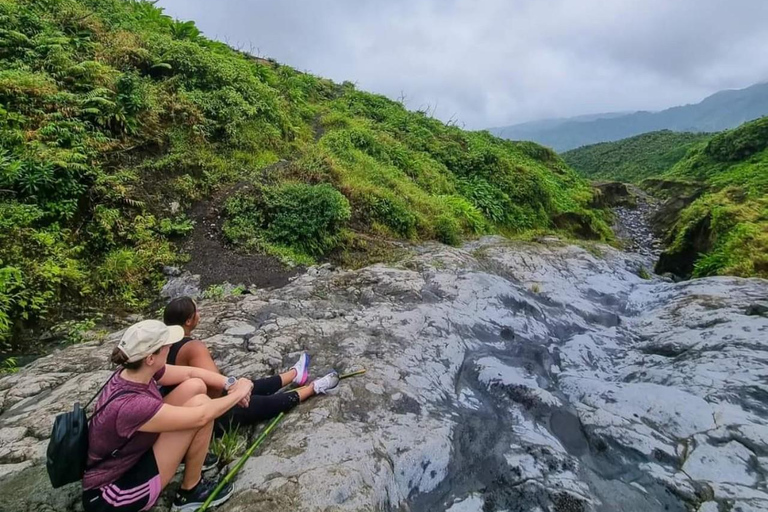 Excursión al volcán de la Soufriere en San Vicente