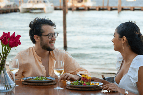 Jantar romântico em frente ao mar