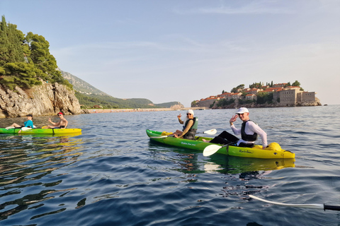 Budva: Kajaktour vom Strand Becici zur Insel Sveti Stefan