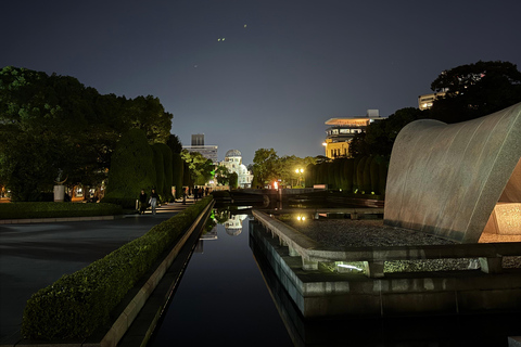 Hiroshima: History and reconstruction from the night view