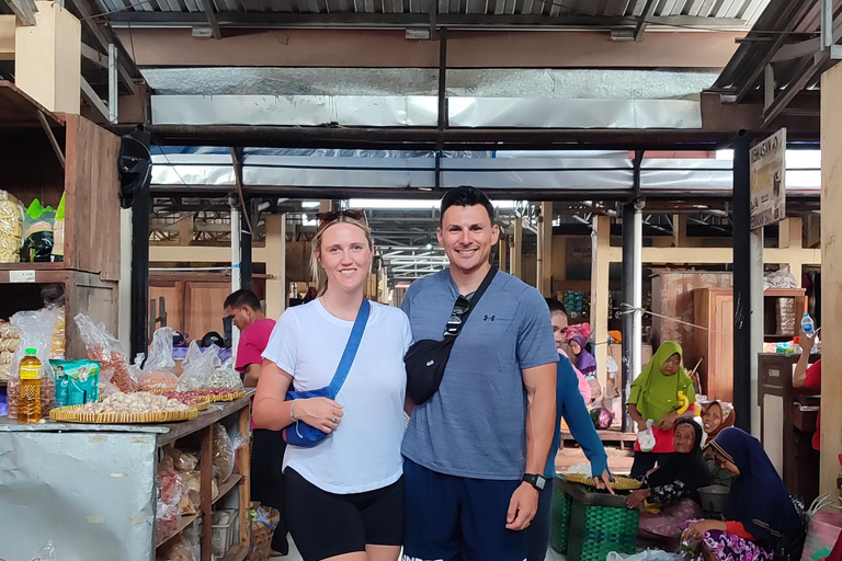 Yogyakarta: clase de cocina con visita al mercado y servicio de recogida del hotelClase de cocina con servicio de recogida del hotel