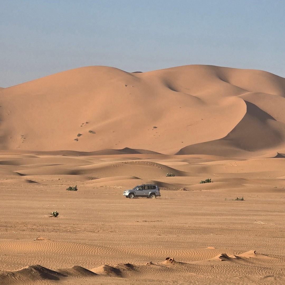 Depuis Agadir : 4 jours d’aventure dans le désert d’Erg Chegaga via Tafraoute