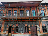 Privado, Museo Dzitoghtsyan, Fortaleza Negra, Iglesia Marmashen - Housity