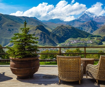 Tbilisi: 2-Day Gudauri and Kazbegi Tour incl. Hotel pick up