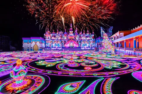 Phuket: Carnival Magic Ticket with Transfer Option