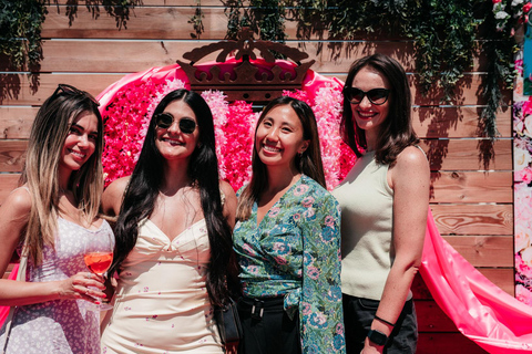 Barcellona: Brunch alcolico con le drag queenBarcellona: brunch con drag queen e drink