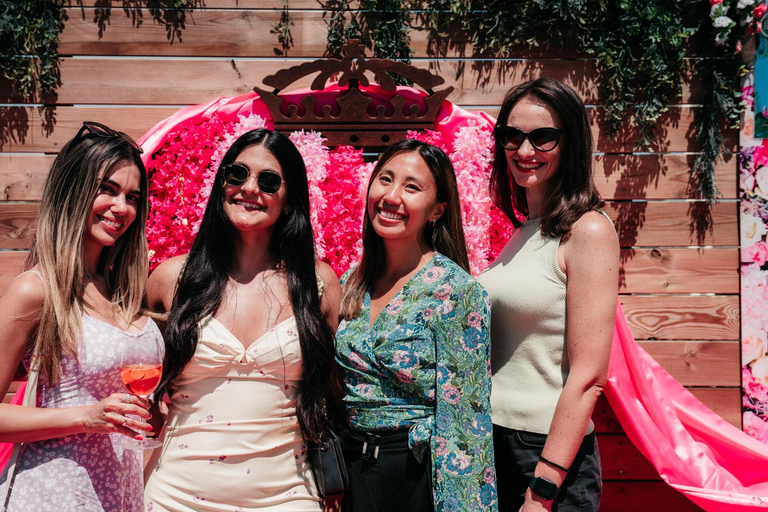 Barcellona: Brunch alcolico con le drag queenBarcellona: brunch con drag queen e drink