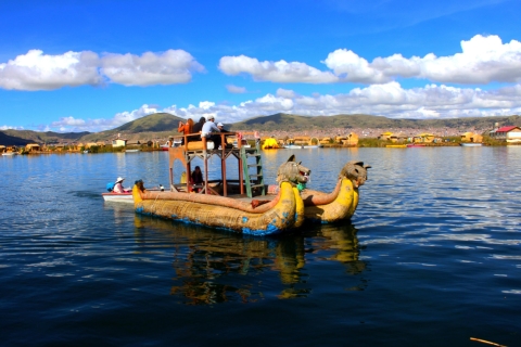 Z Puno - pływające wyspy Uros