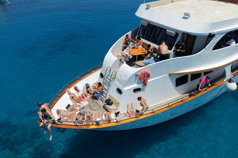 Protaras: WHITE NIGHT PARTY WITH FIREWORKS Adults only Protaras: WHITE NIGHT CRUISE | WITH RESORT TRANSFER