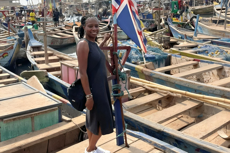 From Lagos: Ghana Castles & Kakum Park with Local Tour Guide