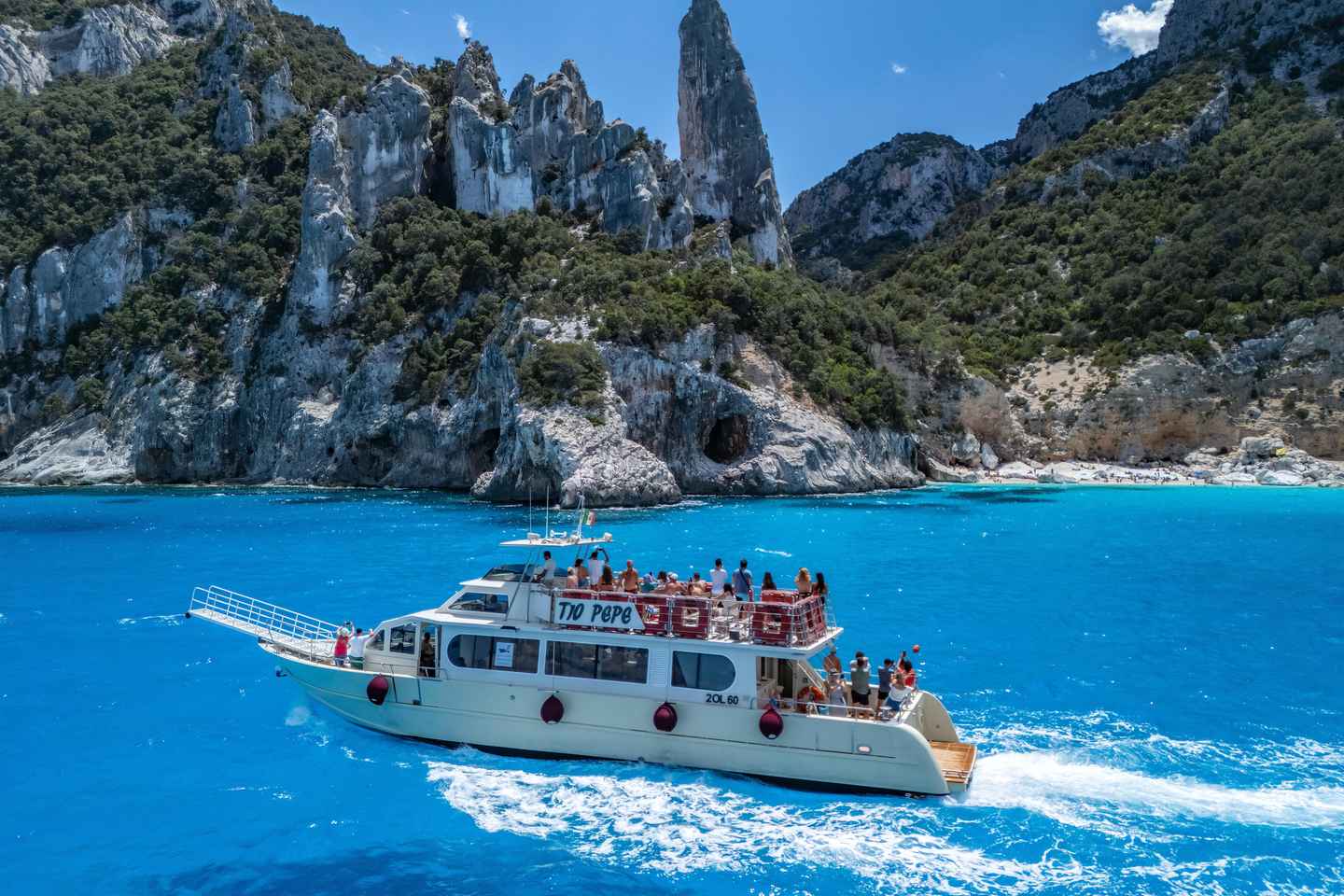Cala Gonone:Cruise in the Gulf of Orosei with Cala Goloritzé