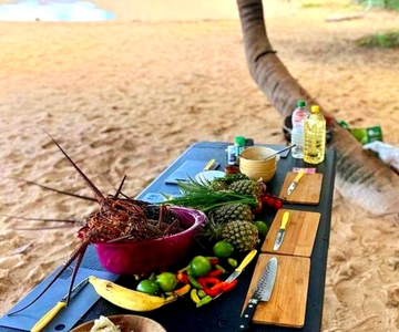 Deshaies: Grilled Lobster Cooking Class with Lunch Platter