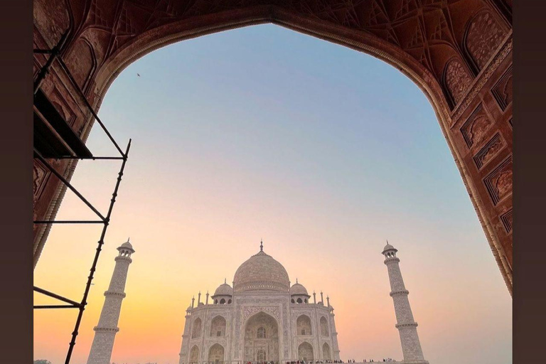 5 jours Delhi Agra Jaipur circuit privé avec Ranthambor en voitureVoiture de luxe + guide + hôtel 4 étoiles + safari tigre