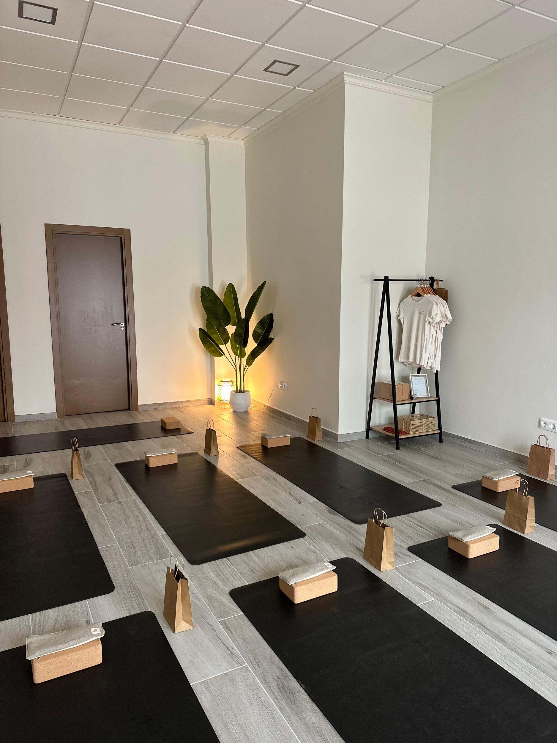 Jávea: Yoga-Kurs in der historischen Altstadt (auf Englisch)