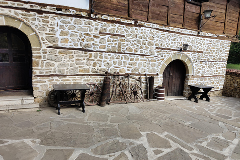 From Bucharest: Wallachian-Bulgarian Kingdom Day Trip