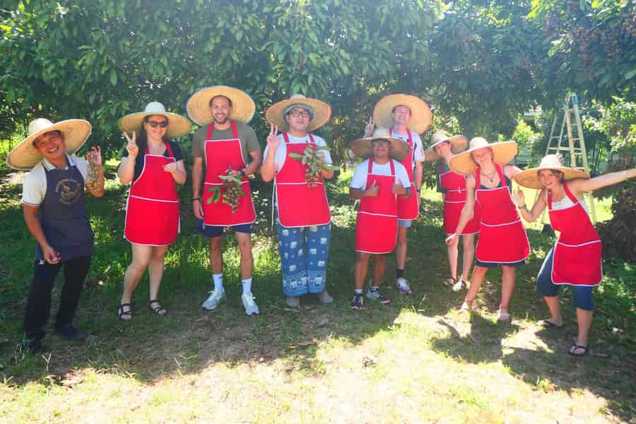 Halbtägiger Thai-Kochkurs auf einem lokalen Bauernhof in der Nähe von Chiang Mai. Foto: GetYourGuide Halbtägiger Thai-Kochkurs auf einem lokalen Bauernhof in der Nähe von Chiang Mai. Foto: GetYourGuide