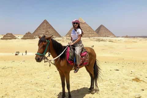 Giza Pyramids and Sphinx: Half-Day Private Tour