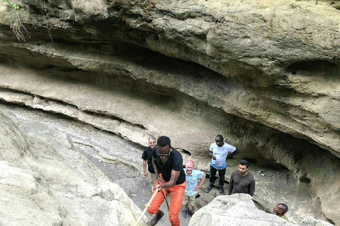 Nairobi: Hell's Gate & Lake Naivasha Day Trip with Boat Ride