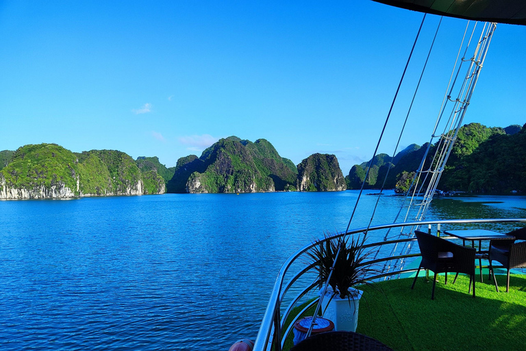 Hanoi: 3 Days Lan Ha Bay, Cat Ba, 2 nights on Venezia Cruise Pick up Hanoi Old Quarter - Drop off Catba town