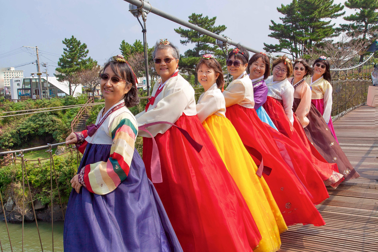 Jeju: Premium Hanbok Experience with Styling & Photo Zone 2 Hours Rental