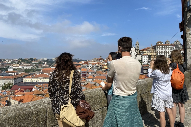 Porto: piesza wycieczka po historycznym centrumPorto: wycieczka piesza po historycznym centrum z piknikiem