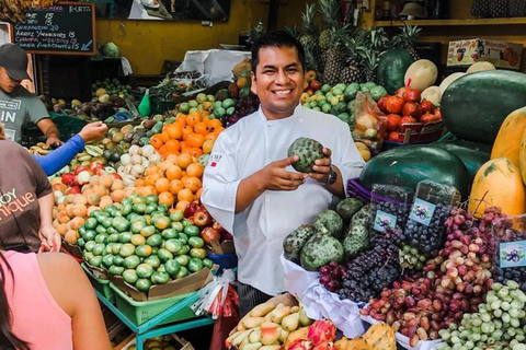 Lima Exotic Fruit Tasting: A Journey Through Peru’s Fruits Shared Group Tasting Session