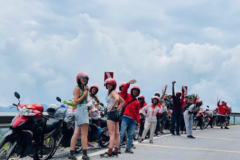 Tour di lusso di 2 giorni in moto di Ha Giang con Easy Rider