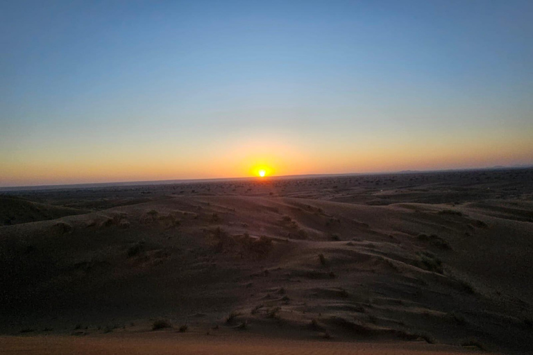 Muscat: Wadi Bani Khalid & Wahiba Sands Full-Day Tour