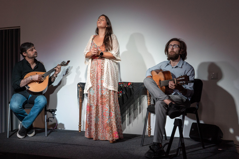 Porto: Live Fado Concert with Glass of Tawny Port WinePorto: Live Fado Concert with Port Wine and Audio Guide