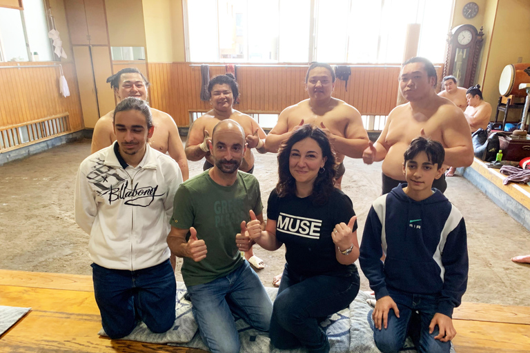 Tokyo: Besök Sumo Morning Practice med engelsk guide