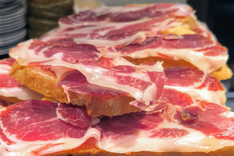 جولة عشاق الطعام في بامبلونا لأفضل البينثوس!جولة عشاق الطعام في بامبلونا لأفضل البينتكسوس!