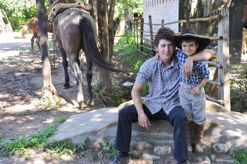 Salta: Full-Day Horseback Ride with Mountain Picnic