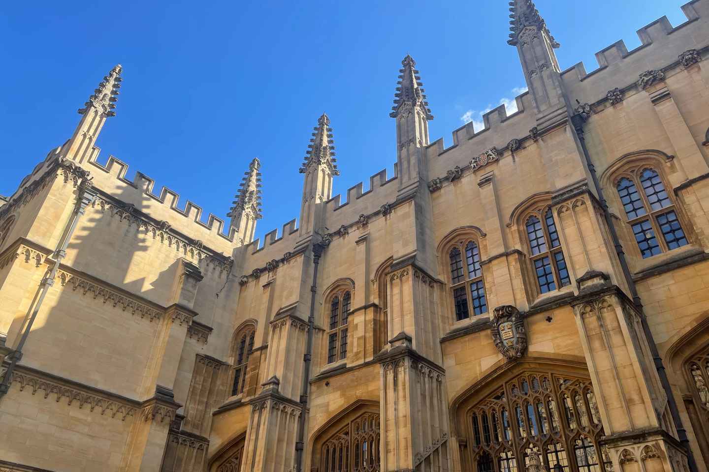 Oxford: Official University and City Walking Tour