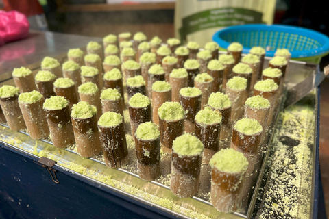 Kuala Lumpur: Chinatown & Centre Food Tour with 12 Tastings Kuala Lumpur: Food Tour with 12 Tastings & Drinks Upgrade