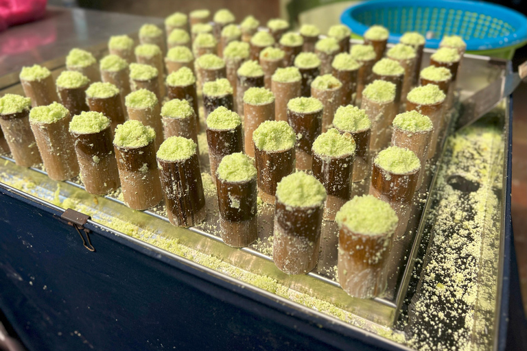 Kuala Lumpur: Chinatown & Centre Food Tour with 12 Tastings Kuala Lumpur: Food Tour with 12 Tastings & Drinks Upgrade