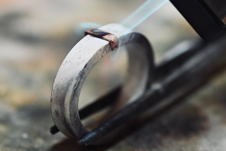 Geneva or Le Noirmont: Jewelry-Making Workshop with Jeweler Geneva: Unset or set ring with zircon stone