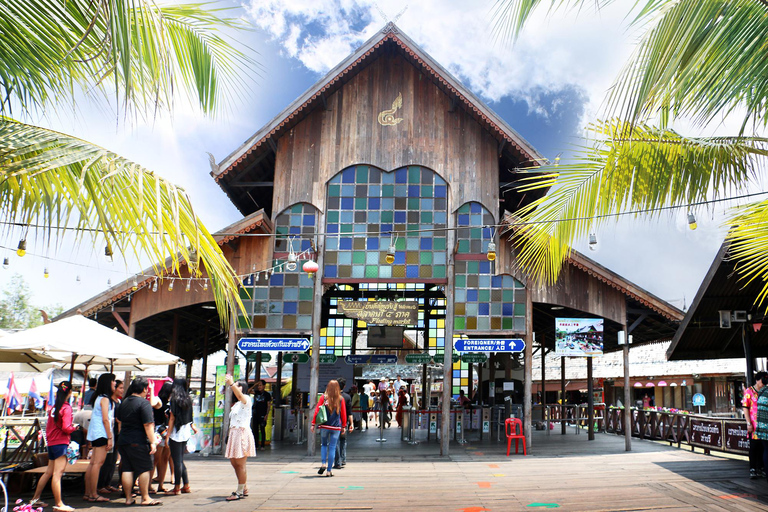 Pattaya Highlights: Private Half-Day Tour Sanctuary + Khao Chi Chan + Floating Market