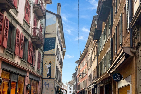 Vevey: Guided Walking Tour with Hidden Gems & Local Stories Vevey: Express Shared Tour (60 min)