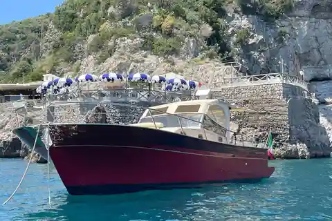 Boat excursion along the Amalfi Coast