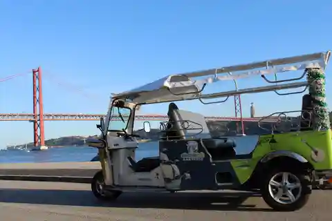 Lisbon Highlights Half Day Tour