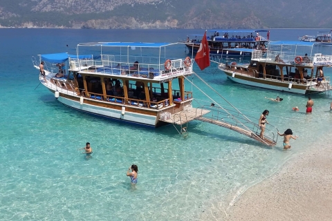 Depuis Antalya : excursion en bateau dans les baies de Suluada avec déjeuner
