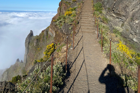 Madeira: Guided Peak Crossing: Pico do Arieiro to Pico Ruivo