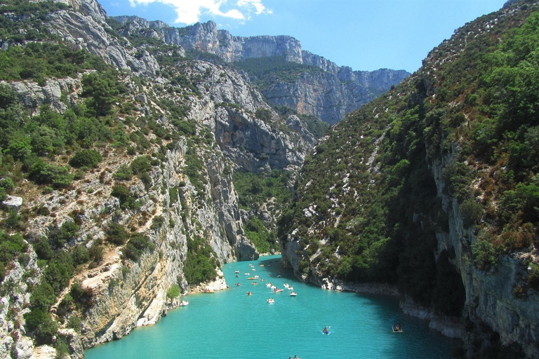 Alpes selvagens, Canyon de Verdon, vilarejo de Moustiers, campos de lavanda