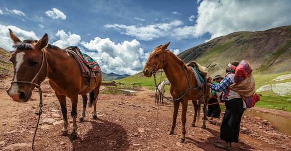 Cusco: Horseback Riding in the Pampas de Maras with an Andean Picnic