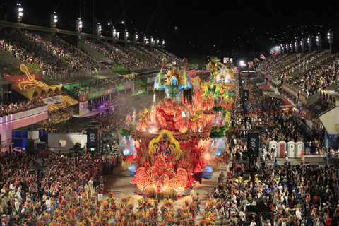 Carnevale di Rio 2026: biglietto con posto assegnato nel settore 9 e trasportoTrasferimento al Sambodromo – Si parte tra le 22:00 e le 22:30