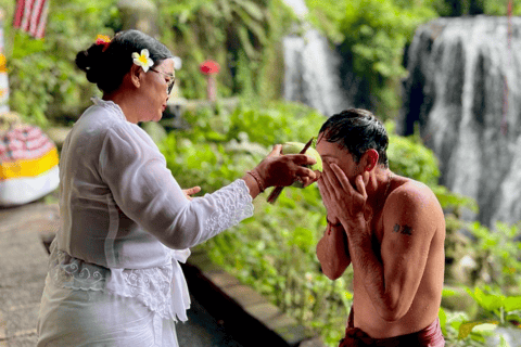 Cascada Taman Beji Griya: Baño Sagrado/Ritual de Retiro del AlmaExcursión con punto de encuentro en la Cascada Griya Beji