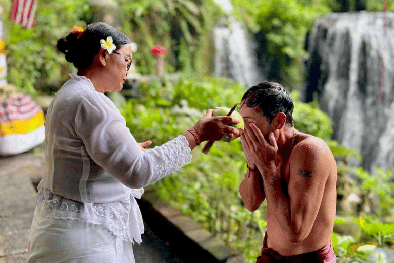 Taman Beji Griya Waterfall: Holy Bathing/Soul Retreat RitualTour with Transfer from Ubud Area