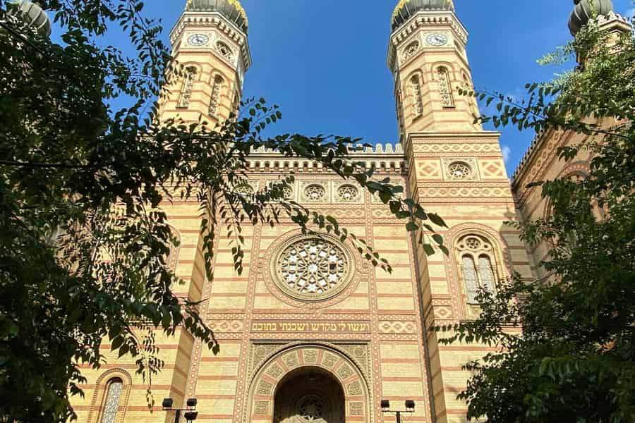 Budapest: Ticket für die Dohány-Synagoge mit App-basiertem Stadtrundgang. Foto: GetYourGuide Budapest: Ticket für die Dohány-Synagoge mit App-basiertem Stadtrundgang. Foto: GetYourGuide