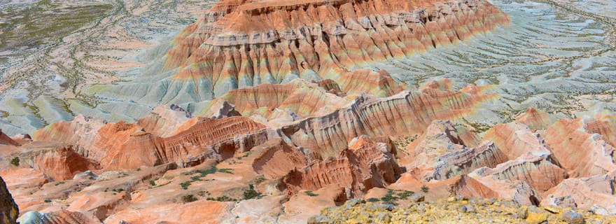 From Ashgabat’s Marble Glow to Yangykala Golden Canyon Hues