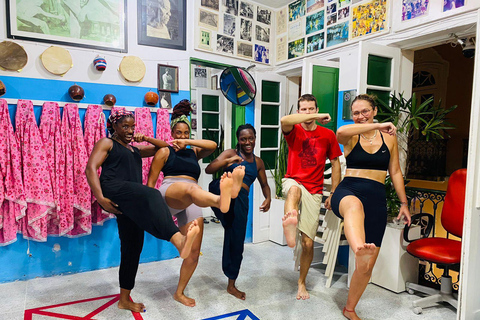 Salvador: Capoeira-klass på Mestre Bimbas första skola någonsin.